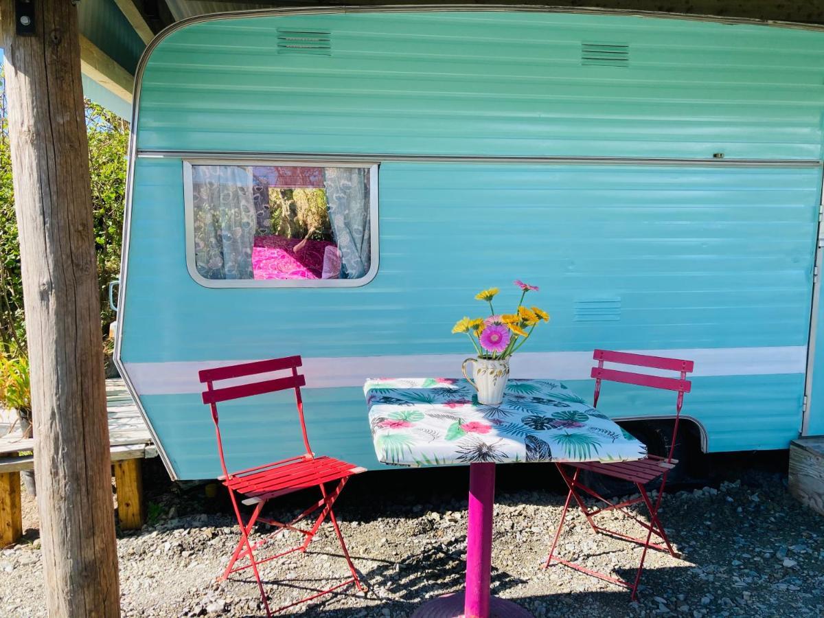 Hotel Retro caravans on Valentia Island Chapeltown Exterior foto