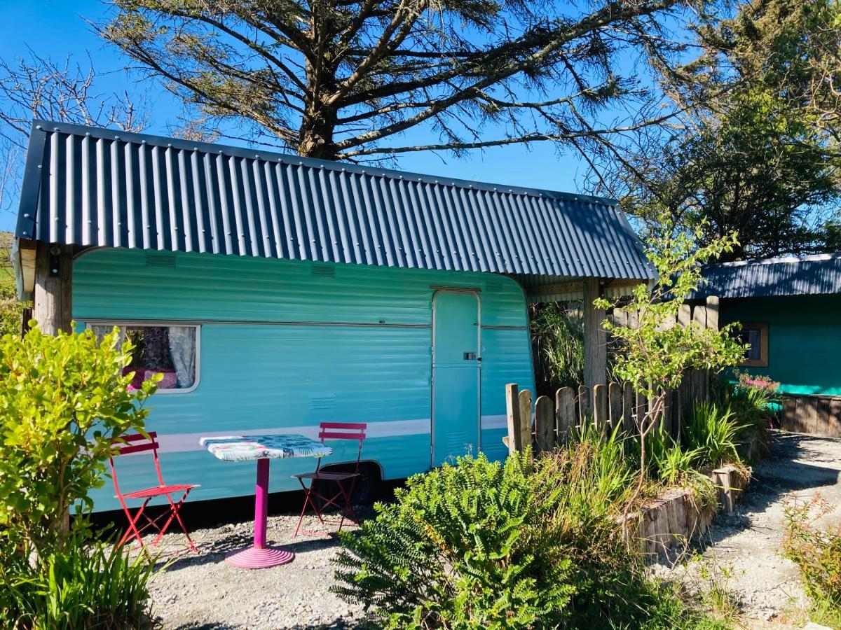 Hotel Retro caravans on Valentia Island Chapeltown Exterior foto