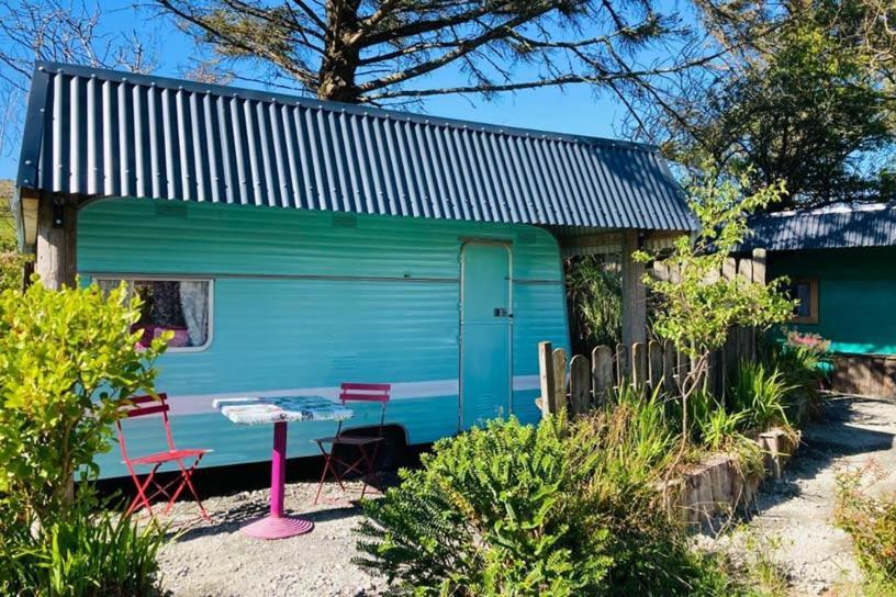 Hotel Retro caravans on Valentia Island Chapeltown Exterior foto
